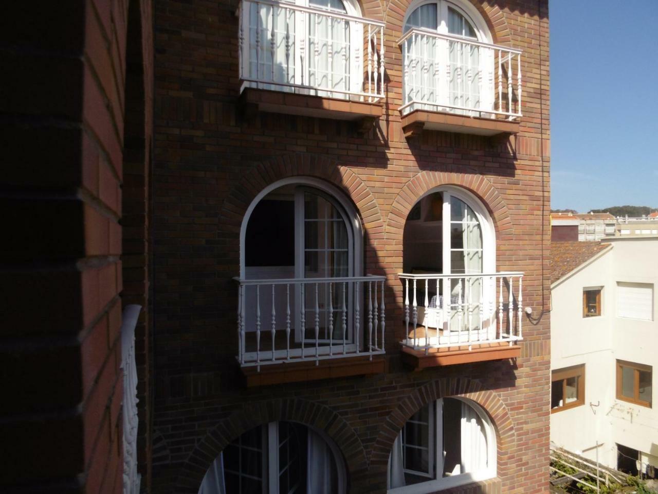 Apartamentos Turisticos Casa Soto 巴约讷 外观 照片
