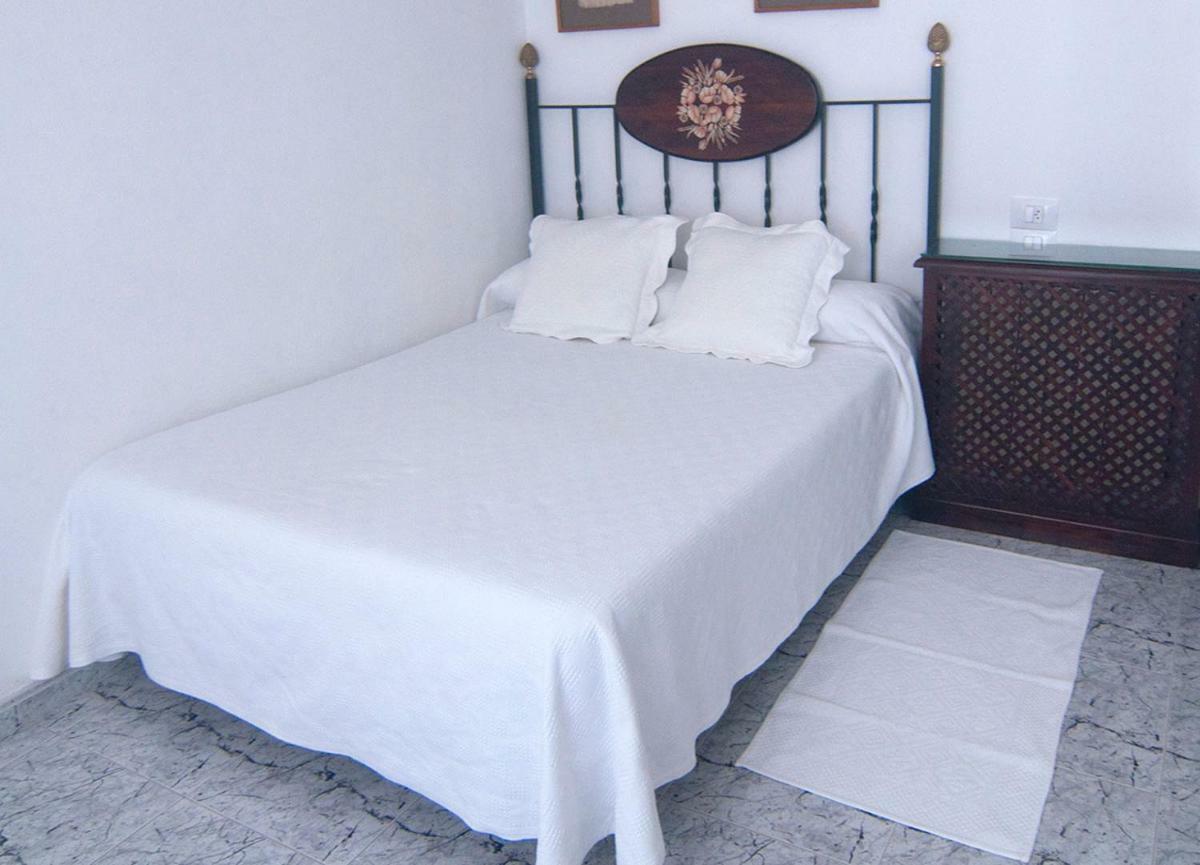 Apartamentos Turisticos Casa Soto 巴约讷 外观 照片