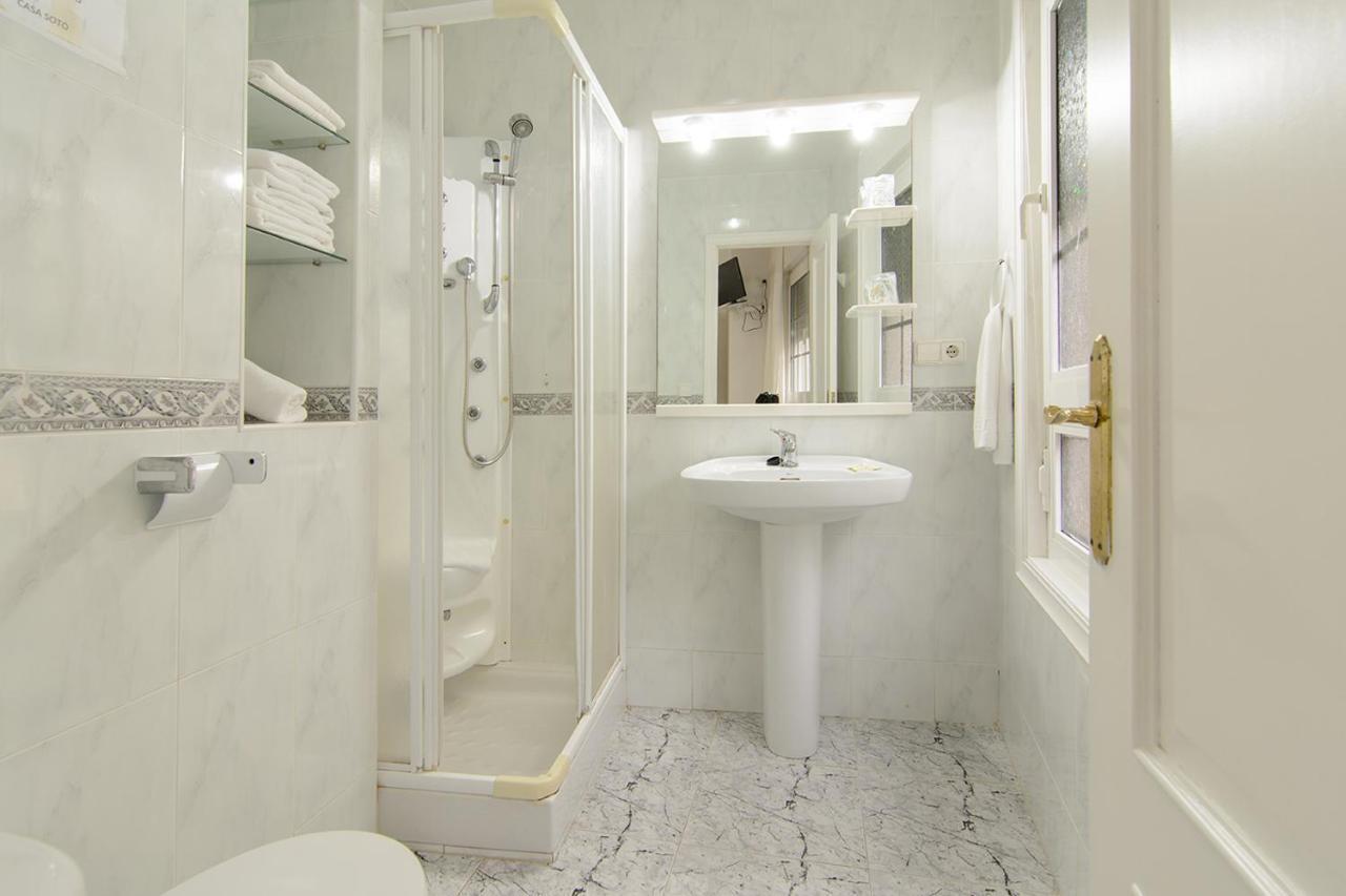 Apartamentos Turisticos Casa Soto 巴约讷 外观 照片