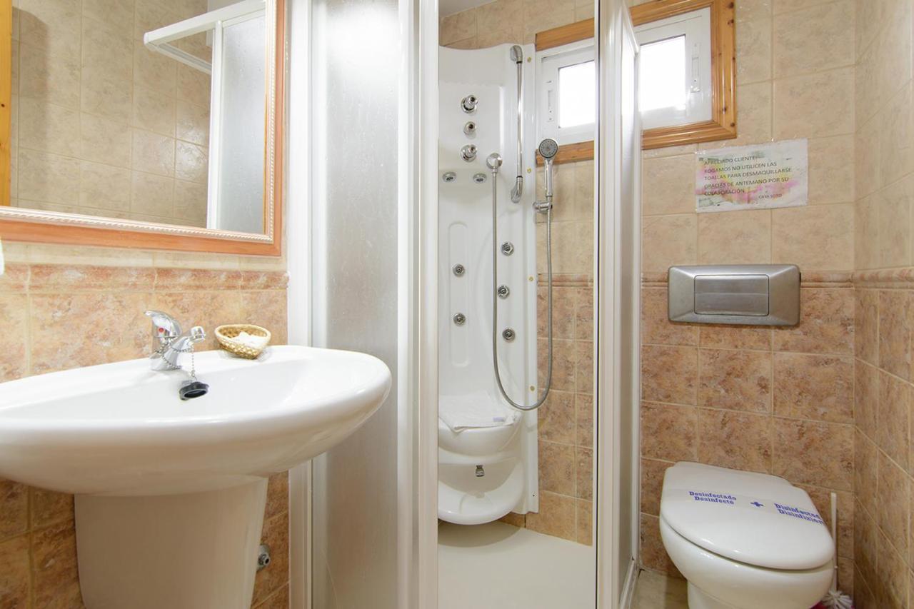 Apartamentos Turisticos Casa Soto 巴约讷 外观 照片