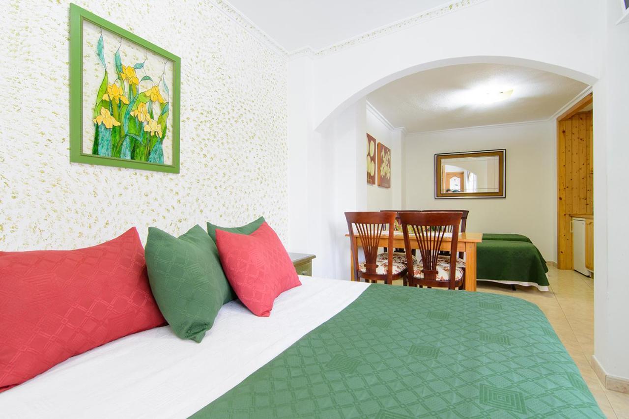 Apartamentos Turisticos Casa Soto 巴约讷 外观 照片