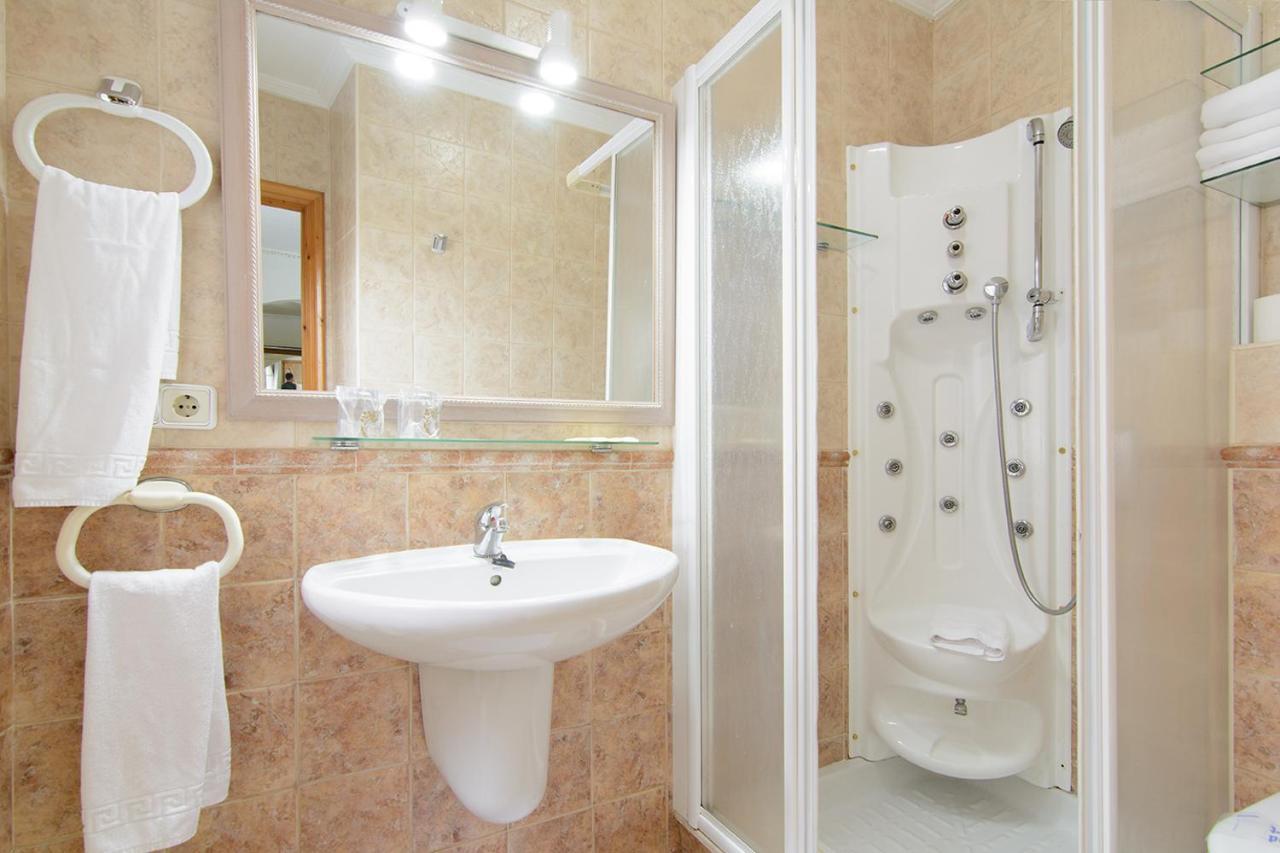 Apartamentos Turisticos Casa Soto 巴约讷 外观 照片